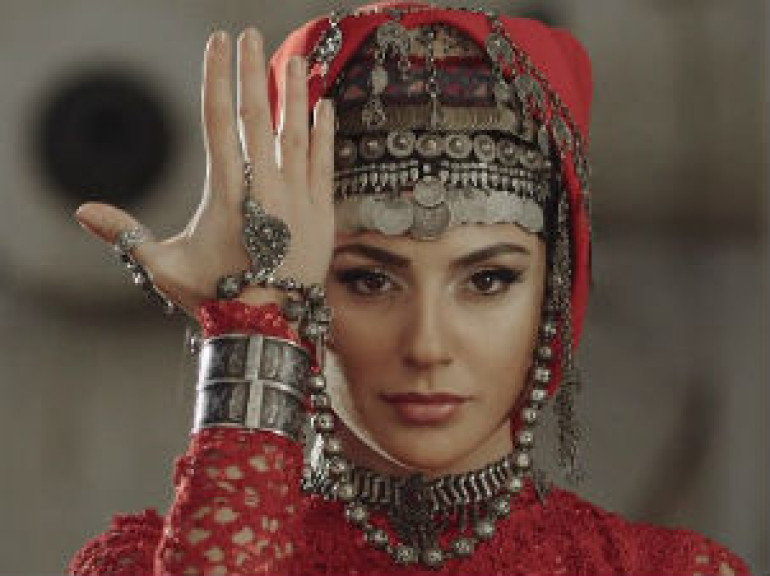 Sirusho presents cllip of her new PreGomesh song