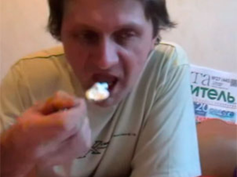 Russian Journalist Eats his Own Article