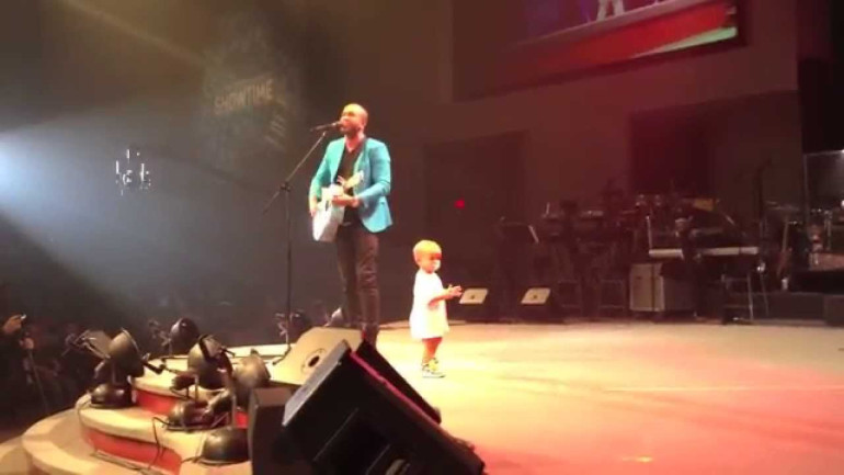 Coffey Anderson's Baby Crashes Daddy's Concert