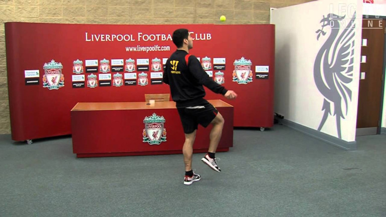 Suarez rakes keepy uppy challenge