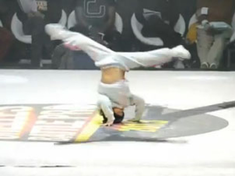 Six-year-old girl beats rival at dancing contest