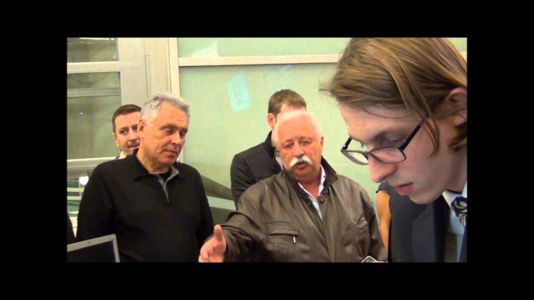 Russian Showman Leonid Yakubovich Creates Scandal at Airport