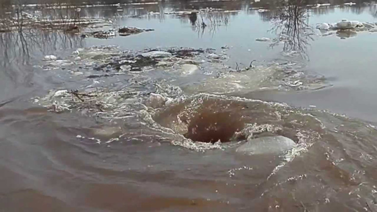Amazing Monstrous Whirlpool