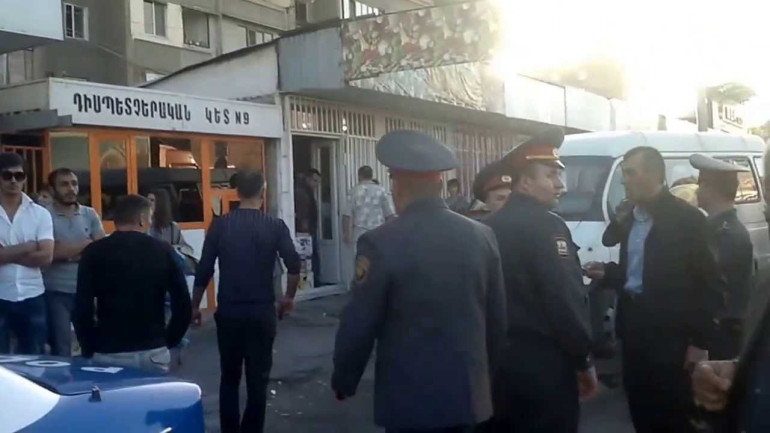 Armenian Opposition Bloc Conducts Campaign for Yerevan City Vote