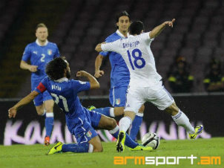 Henrikh Mkhitaryan's Goal (Italy vs Armenia)