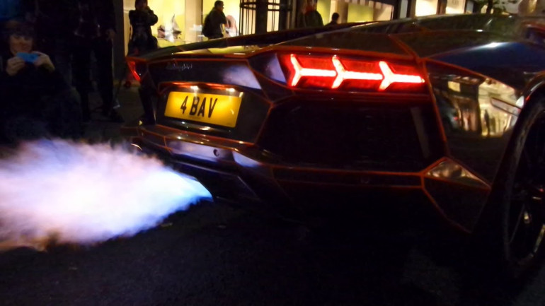 Լոնդոնի փողոցներում եզակի Lamborghini է հրդեհվել