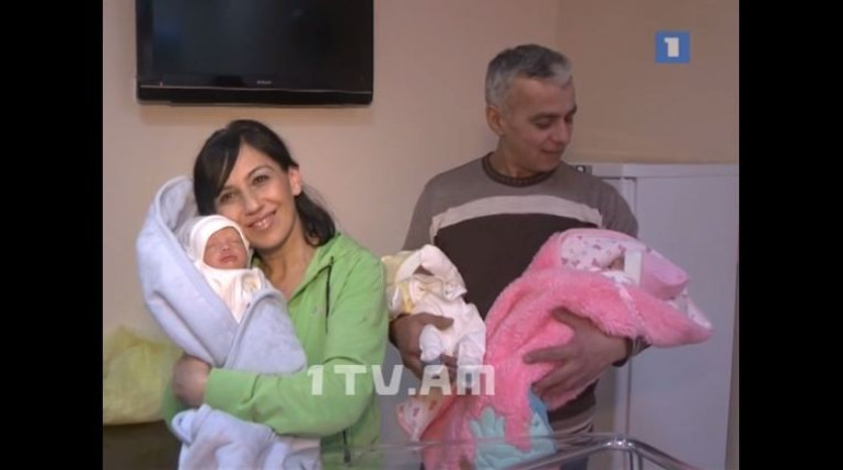16 տարի անպտղությամբ տառապող Համբարձումյան ամուսինները եռյակ են ունեցել