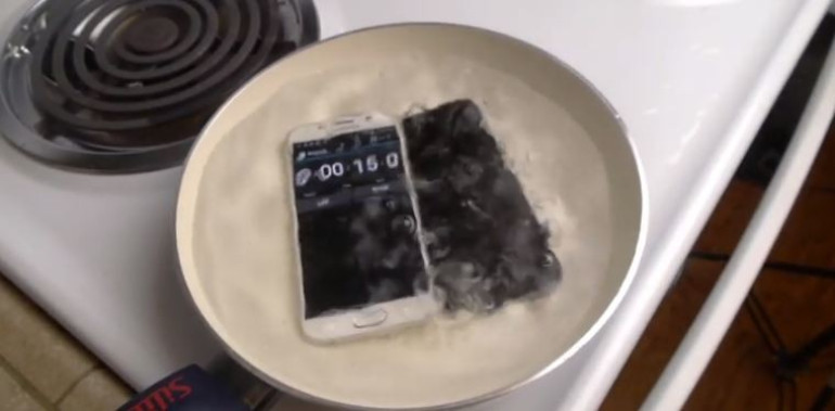 Samsung Galaxy S6-ն` ընդդեմ iPhone 6-ի. փորձարկում եռացող ջրում