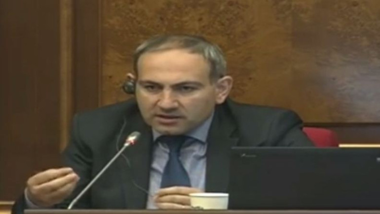 Բռնում եք աջ ու թարս անջատում, միանգամից հանեք խոսափողները. Ն.Փաշինյանը `Գ.Սահակյանին