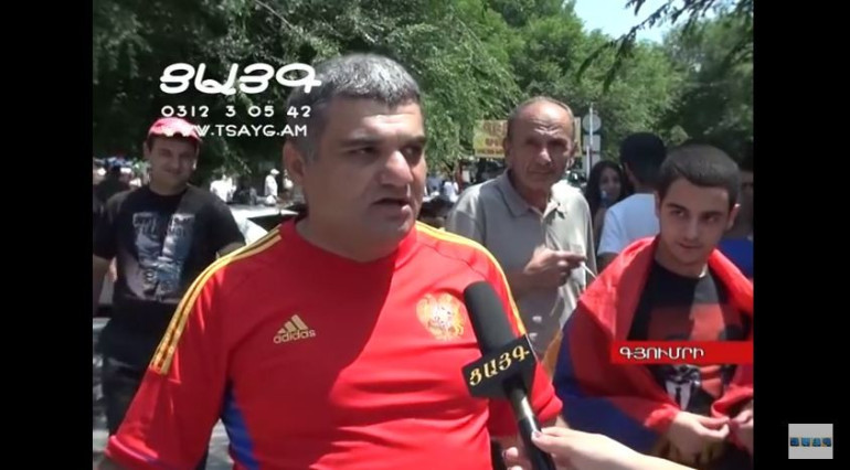 Ոստիկանները կանխել են "Շիրակ"-ի և "ԱԻԿ"-ի երկրպագուների բախումը Վարդանանց հրապարակում