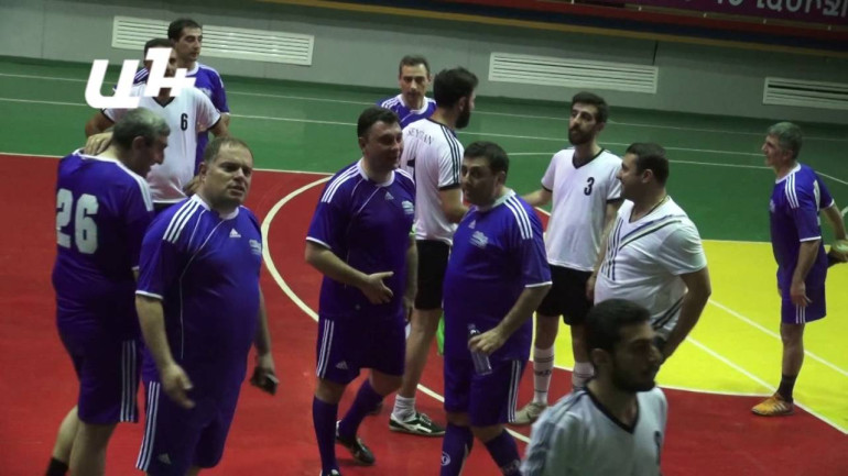 4-0: Armenian Parliament's Team Wins Journalists in Football Match