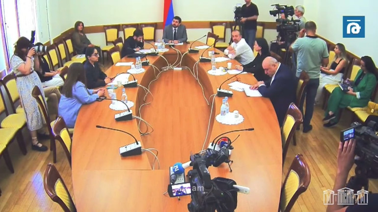 Քաղաքացիները կկարողանան Վրաստան մուտք գործել նույնականացման քարտով. Վահան Կոստանյան