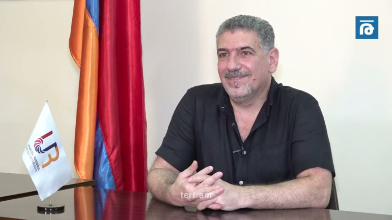 Փողոցից եկել են մարդիկ և փողոցային լեքսիկոնով խոսում են ԱԺ ամբիոնից. Հովհաննես Գալստյան
