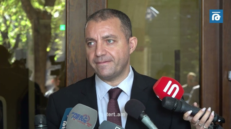 Չէի ասի, որ այստեղ որևէ քաղաքական ենթատեքստ կա. Վահան Քերոբյանը՝ Լարսում կուտակված բեռնատարների մասին