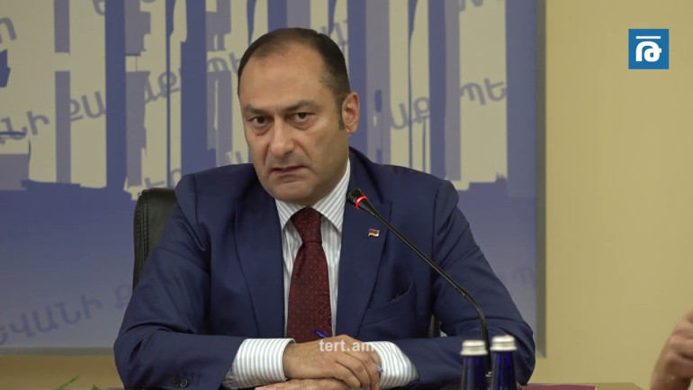 Ես չեմ կիսում այն տեսակետը, որ Նիկոլ Փաշինյանը Պրահայում ստորագրեց փաստաթուղթը և դրան հետևեց Արցախի անկումը, դա վաղուց սկսված գործընթաց էր․ Արտակ Զեյնալյան