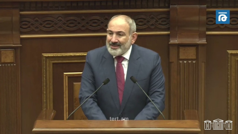 ԼՂ-ից տեղահանվածերին կտրվի ժամանակավոր պաշտպանության կարգավիճակ. Նիկոլ Փաշինյան