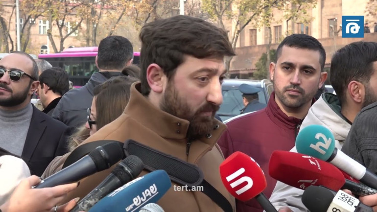 Պետք է հեռացնել այն մարդկանց, ովքեր խոչընդոտում են Արցախի համար պայքարին․ Հովհաննես Իշխանյան