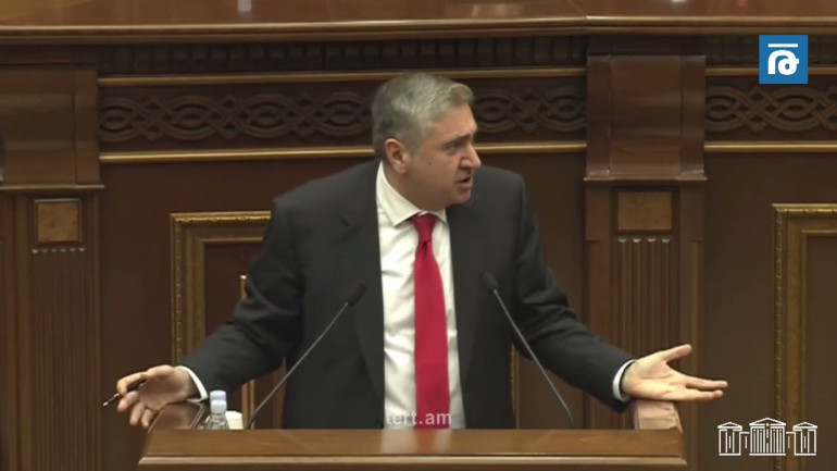 Փաստորեն, քաղաքացին ոչ միայն տուգանքի, այլ նաև տուրքի մատերիալի է վերածվել. Արթուր Խաչատրյան