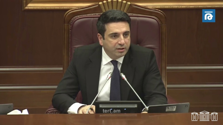 «Միամի՞տ եք, թե ուրիշ բան»,«Պարոն Քոչարյան կոռեկտ եղեք, պարտվածը դուք եք». Քոչարյան-Սիմոնյան բանավեճ