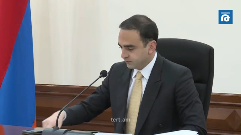 Մյասնիկյանի վրա ամեն անգամ սև ծուխ թողնող «Հյունդաի» եմ տեսնում, պետք է փոխենք այդ խնդրահարույց ավտոբուսները․ Ավինյան
