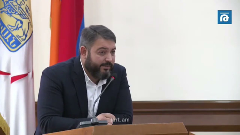 Ի տարբերություն շոու սարքողների, աշխատում ենք, չենք բոյկոտում․ «Հանրային ձայն» խմբակցության ղեկավար