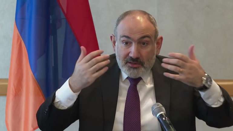 Այս ամենը ինչի՞ համար եմ ես ասում և անում, դրա համար, որ դավաճա՞ն եմ, նրա համար, որ օտարերկյա գործակա՞լ եմ, ով երազումա, որ էլ ինչ հող տա որևէ մեկին․ Փաշինյան