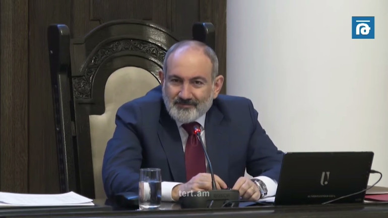 Մի րոպե, ցորենն ավելի՞ շատ է ջրվում, քան ելակը. Փաշինյանը՝ գործադիրի անդամներին