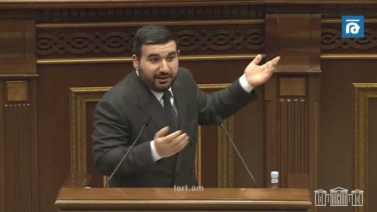 Հարցնում են կգնա՞ք Ոսկեպարում ապրեք, գոնե հարցնողը ասկետիկ կյանքով ապրեր․ Ալեքսանյանը՝ ընդդիմությանը
