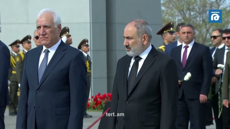 Փաշինյանը, Խաչատուրյանը և Սիմոնյանը հարգանքի տուրք են մատուցել՝ Հայոց ցեղասպանության զոհերի հիշատակին