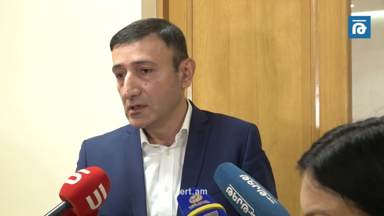 Եթե Բագրատ Սրբազանն ինձ պաշտոնապես առաջարկ անի, օրակարգն ասի, կմտածեմ նրա հետ հանդիպելու մասին․ Բաբկեն Թունյան