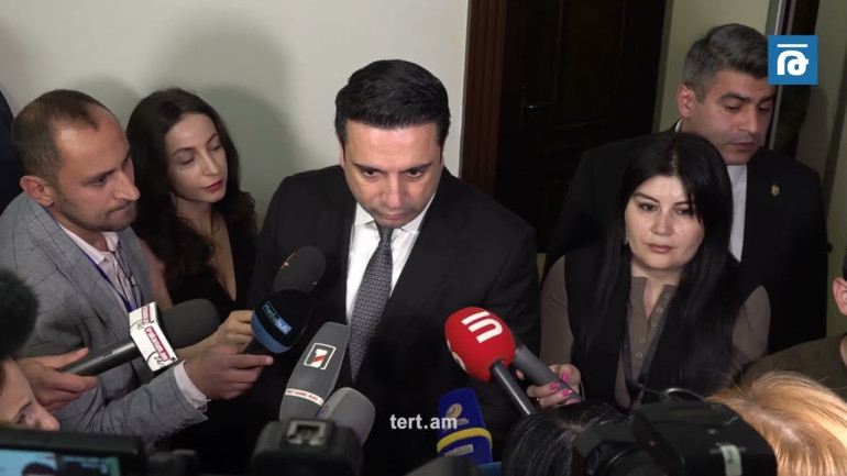 Բագրատ Սրբազանի վարչապետ դառնալն աբսուրդ է․ Ալեն Սիմոնյան