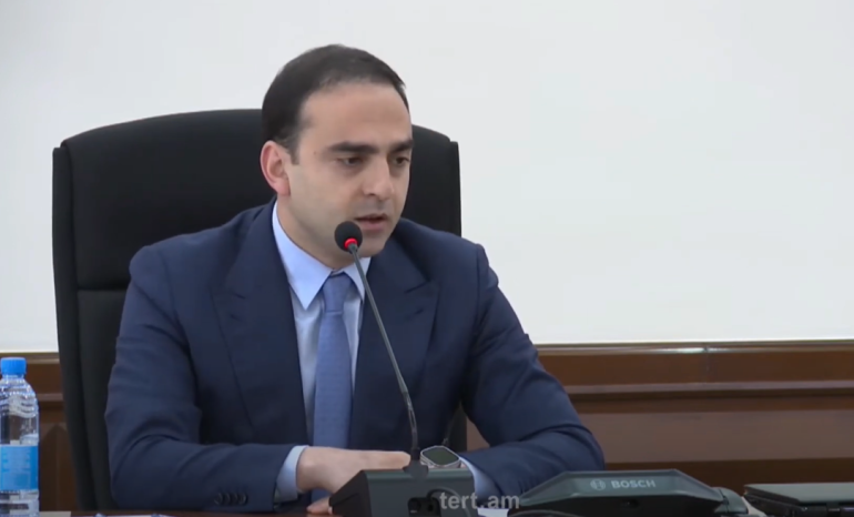 18 մետրանոց 250 ավտոբուսը նույնպես Երևանի բյուջեով պետք է գնենք. Տիգրան Ավինյան