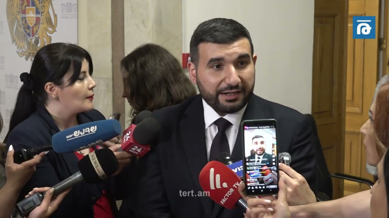 Ես փողոցում ամեն օր միայնակ քայլում եմ, մեր քաղաքացիները հարցնում են՝ երբ եք այդ մարդկանց հավաքելու փողոցներից․ Վահագն Ալեքսանյան