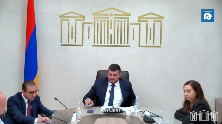 «Լռե՛ք ու լսե՛ք», «Ձեր չափերն անցնում եք, ես հանգիստ եմ», «Ինձ մի ընդհատեք». լարված իրավիճակ՝ ԱԺ-ում