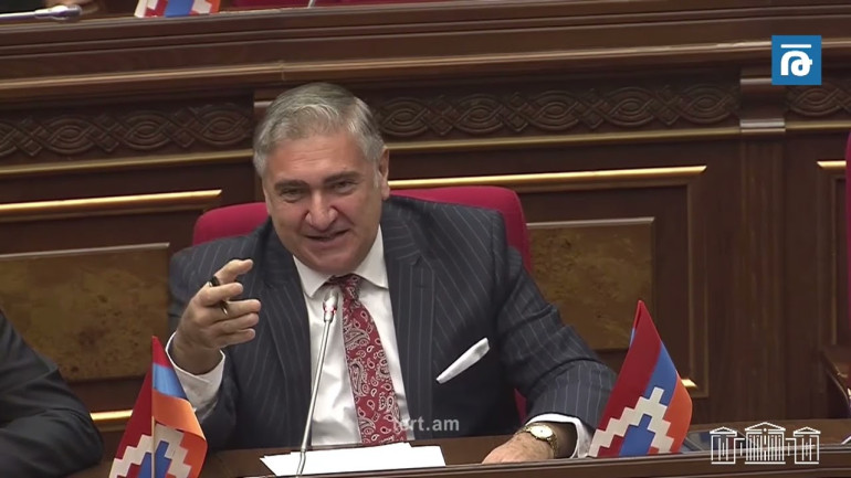 Չե՞ք կարծում, որ բերետավորների հոգեկան առողջությունը ստուգելու կարիք կա․ Խաչատրյանը՝ Քոչարյանին