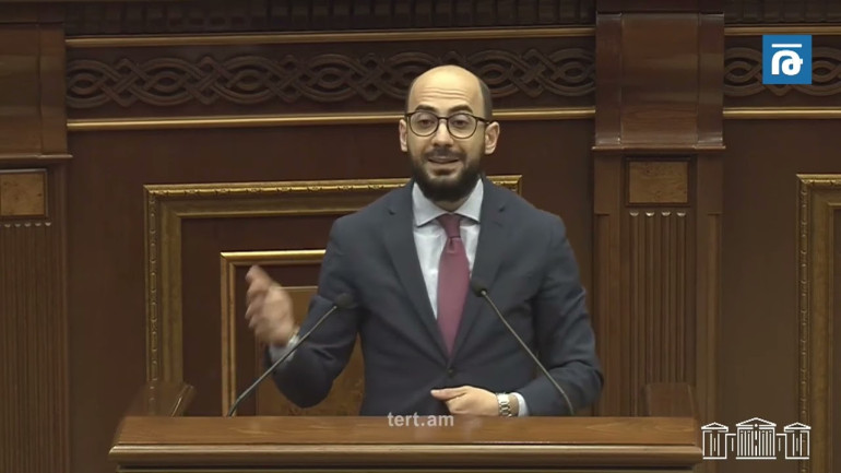Դուք ձգտում եք վերադարձնել պատմական Հայաստանը, որտեղ կաք դուք, չկա պետականություն ու կա գուբերնատոր դառնալու հնարավորություն. Արթուր Հովհաննիսյանը՝ ընդդիմությանը