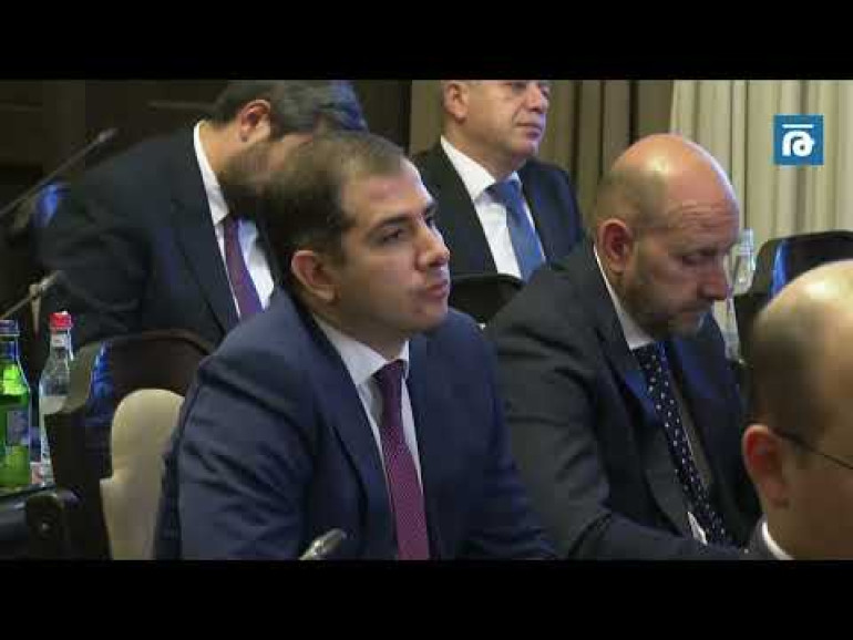 Կատաղում ենք, թռնում ենք վերև, իջնում ցած՝ մեկ է՝ բջջայինների շուկան ամենաստվերայինն է․ Փաշինյան