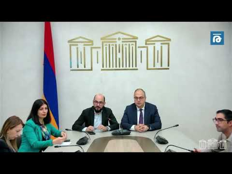Վեհափառի հետ երկխոսություն հնարավոր է միայն «հեռանալու» մասին. Արթուր Հովհաննիսյան