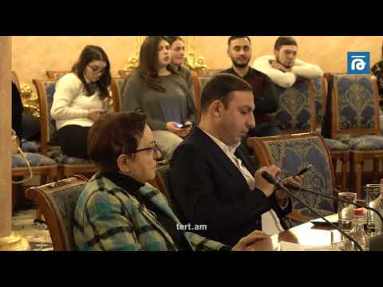 «Ռուսաստանն ու Հայաստանը, ինչ-որ առումով, նույնիսկ ճգնաժամային հարաբերությունների մեջ են». հայ-ռուսական համաժողով՝ Երևանում