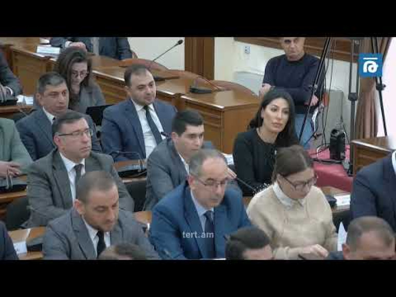 Ժամկետանց, հետևից 1կմ ծուխ թողող մեքենաների քանակը պետք է սահմանափակվի. Ավինյանը՝ օդի աղտոտվածության դեմ պայքարի մասին