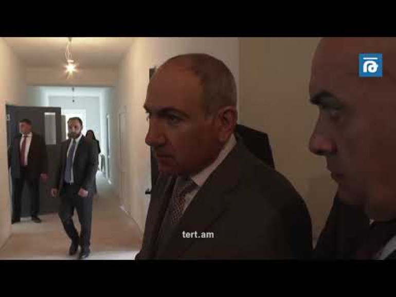 Շատ եք նիհարել, Փաշինյա՛ն ջան, հեղափոխությունից հետո ե՞րբ եք մեզ բնակարան տալու․ վանաձորցիներ