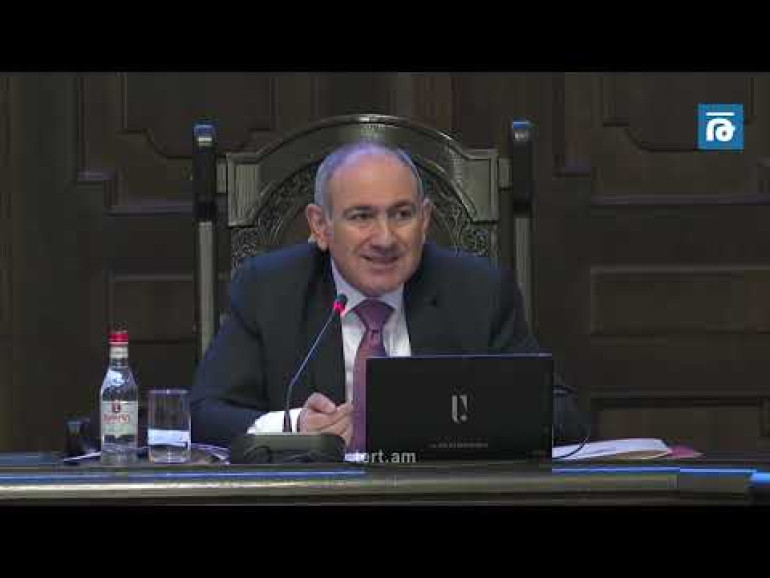 Փաշինյանը Շիրակի մարզպետին խիստ նկատողություն արեց և ապապետություն որակեց դասասենյակը զինվորականի անունով կոչելուն առանց ՊՆ և ԿԳՄՍ նախարարների ներկա գտնվելը