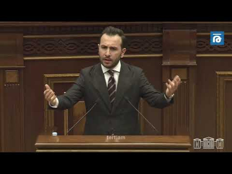 Եթե 2003-ին պատգամավորը հրաժարվեր մանդատը դնելուց, ի՞նչ կլիներ մոտակա ռեստորաններից մեկի զուգարանում, դուք ավտորիտարիզմի կենդանի հուշարձան եք. Կոնջորյանը՝ «Հայաստան» դաշինքին