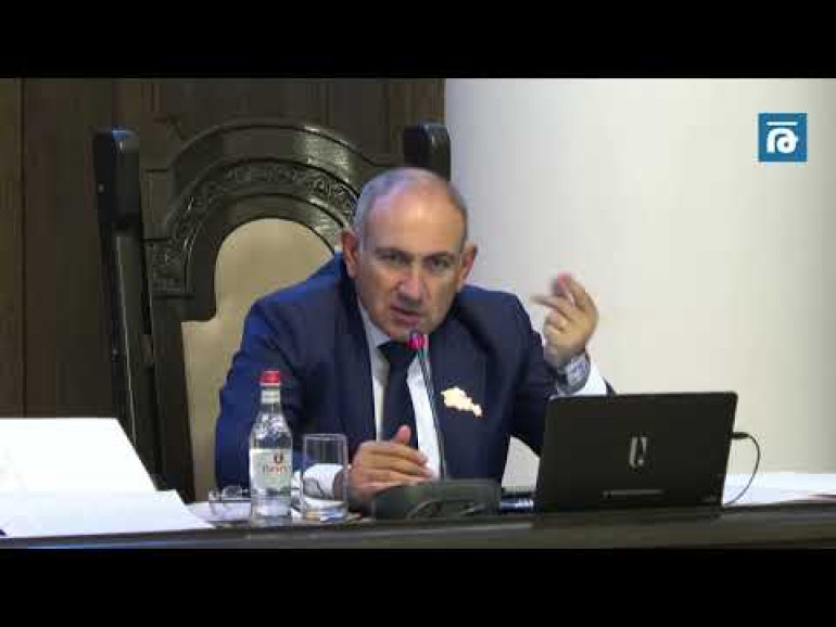 Ելակը շատ բարձր գին ունի, սա ի՞նչ է նշանակում, ծիրանը, կեռասն էլ են թանկացել․ Փաշինյանը՝ Պապոյանին